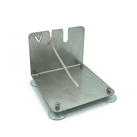 Tail holder